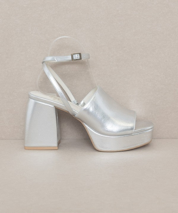 Annalise Modern Platform Sandal Silver