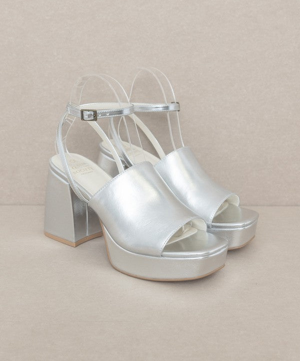 Annalise Modern Platform Sandal Silver