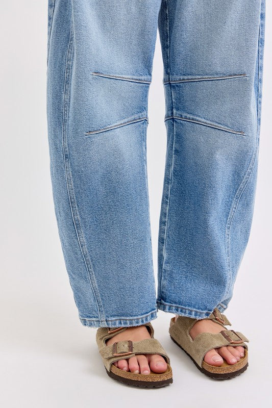 Mid Waisted Barrel Leg w/Dart Details Light