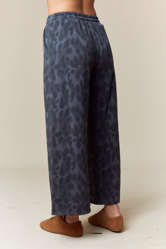 Leopard Printed French Terry Pants Charcoal