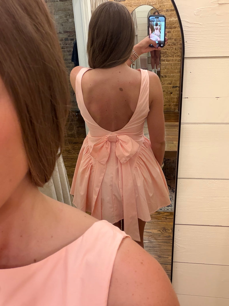 mini dress bow back Poplin Detail Backless Blush and a dramatic oversized ASOS DESIGN halter maxi stylecode:D1457 Primary color:Corn yellow
