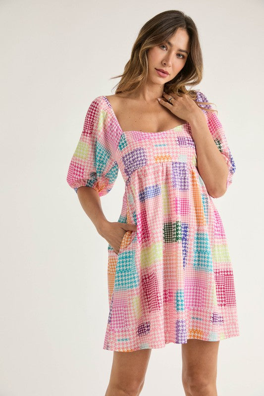 Houndstooth Pattern Puff Sleeve Dress Pink