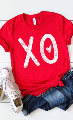 Distressed XOXO Heart Graphic Tee Red